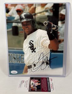 Frank Thomas autographed with JSA authentication, 8x10 baseball photo