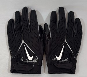 Ivan Pace Jr. autographed a game-worn Minnesota Vikings football gloves