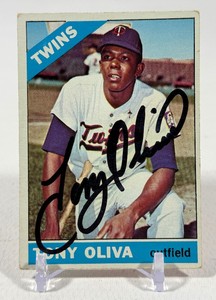 Tony Oliva Autographed 1966 Topps #450 Vintage Minnesota Twins Baseball Card