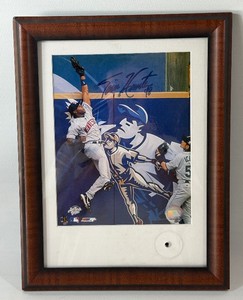 Torii Hunter Autographed Minnesota Twins Baseball Photo