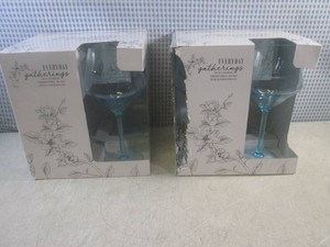 (A-3) 2 Everyday Gatherings 4pc Stemware Glasses IndoorOutdoor Plastic Blue Tint