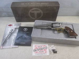 (CNTR) Pietta 1858 Remington Stainless Steel  .44 Cal Black Powder Revolver 5.5" Octagonal Barrel Brass Trigger Guard and Checkered Wood Grip Made in Italy In Box