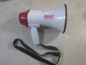 (EC1) Pyle Portable Bullhorn Megaphone
