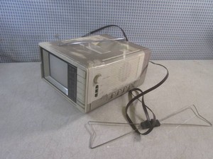 (CS) Vintage GE Spacemaker Model 7-7660B Portable AMFMTV - No Power Cord