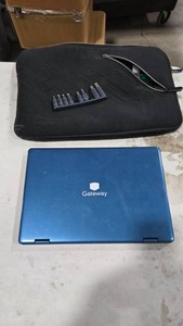 Gateway 2-in-1 Laptop with Case