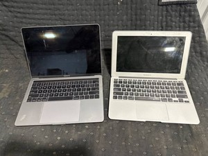 MacBook Pro and Air Lot