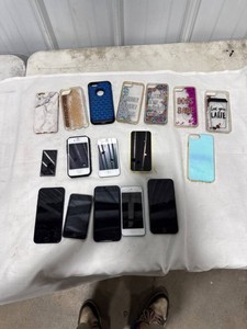 Lot of Apple iPhones, iPods & Cases