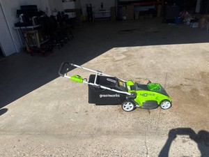 Greenworks 40V Cordless Mower with Battery