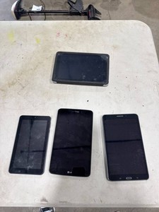 Lot of 4 Used Tablets