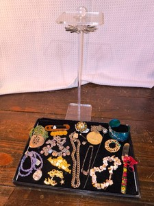 Vintage Jewelry