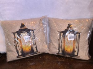 Set of 2 Throw pillows-Lantern graphic-NEW