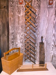 Wood items lot-4 pieces