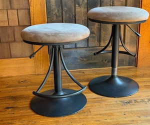 Hillsdale Venus Backless Swivel Bar Stools with Bear Suede Upholstery