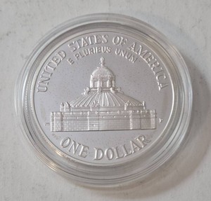 1800-2000 Silver One Dollar Round - US Proof commemorating the Library of Congress. (1 Oz. Round 90% silver)