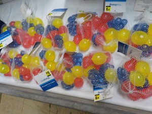 Reusable Ice Cubes in a Tote
