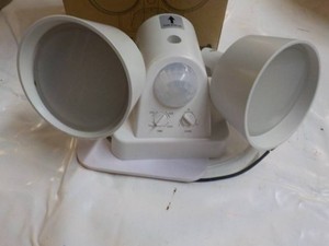 Hyper Tough 2500 Lumen Dual Head LED Security Light