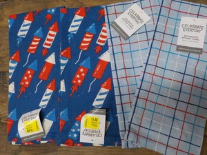 4 Kitchen Towels