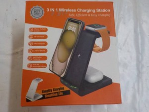 3 in 1 Wireless Charging Station