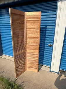 Privacy Shutter Divider