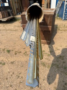 8 Hangers