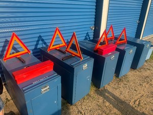 Safety Triangles Flare kits.