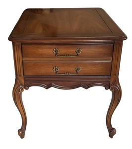 LR - Vintage Rockwood Collection Accent Table by Weiman