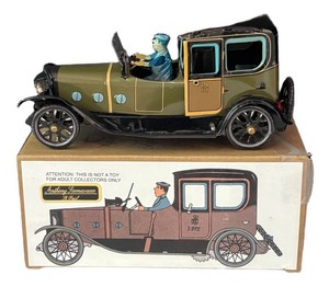 LR - Vintage Tin Litho Touring Car Toy