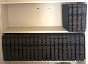 LR - Encyclopedia Britannica Books 14th Edition Set