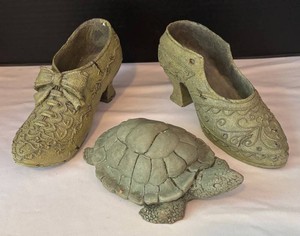 LR - Decorative Turtle & Shoe Figurines