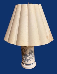 LLR - Vintage Blue and White Floral Ceramic Table Lamp