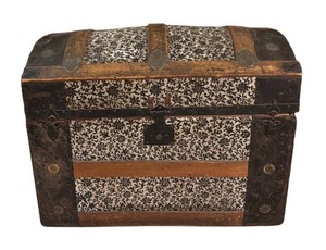 LLR - Vintage Steamer Trunk