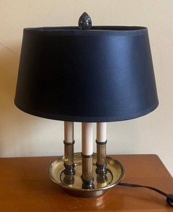 BR2 - Classy Vintage Table Lamp