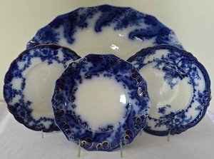 UL-BR3 - Vintage Flow Blue Ceramic Serving Platter & Plates - 4 Pcs