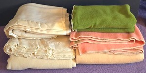 UL-BR3 - Wool Blankets - Faribo 4-Piece Set Ivory, Peach & Green