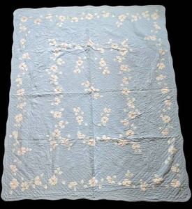 UL-BR3 - Vintage Quilt Floral Applique 72 X 87 in