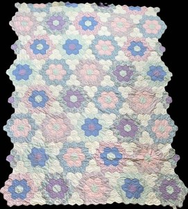 UL-BR3 - Vintage Quilt Floral Flower Applique 64 X 79 in