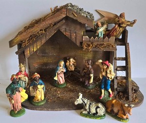 UL-BR2 - Nativity Scene 11-Piece Stable Set