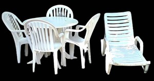 G - Outdoor Patio Furniture Set - White Table, 4 Chairs & Chaise Lounge