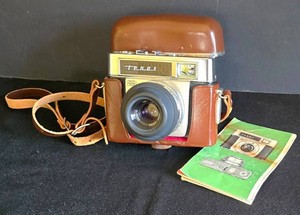 UL-BR2 - Vintage Film Camera - Zeiss Ikon Tenax With Tessar 2.850 Lens