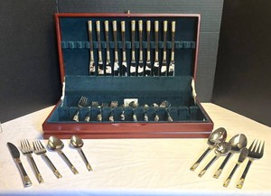 LR - Wallace Corsica Gold Accent 65-Piece Service for 12