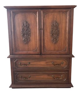 MB - Vintage Bassett Westmoor Collection Dresser