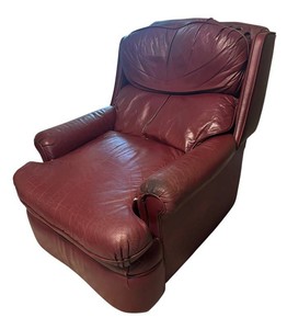 O - Vintage Hancock And Moore Leather Recliner Chair