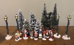 MB - Christmas Village Miniatures including Trees, Lamps & Figurines Department 56