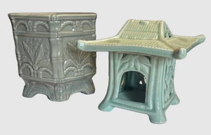 LR - Ceramic Planter & Pagoda Decor