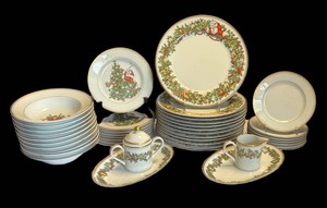K - Vintage Fitz & Floyd St. Nicholas Christmas China Set
