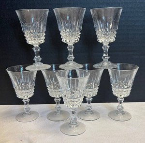 LR - Set of 8 Tuilleries Villandry Cordial Glasses