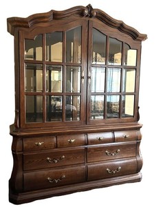LR - Vintage China Cabinet - Bernhardt Hibriten Display Hutch