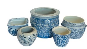 LR - Blue & White Porcelain Planter & Vase Mixed Lot (Lot of 5)