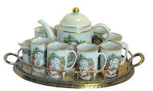 DR - Christmas Tea Set  Hot Chocolate- Santa Porcelain Teapot, Cups & Serving Tray by Fitz & Floyd