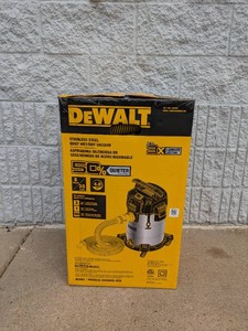 DEWALT STAINLESS STEEL WETDRY VACUUM